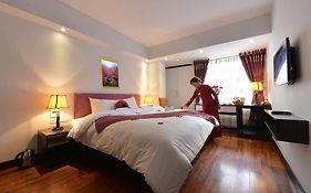 Golden Sun Suites Hotel Hanoi